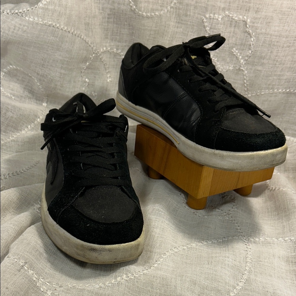 Rip Curl leather skater lace up sneakers model TMKJ03
